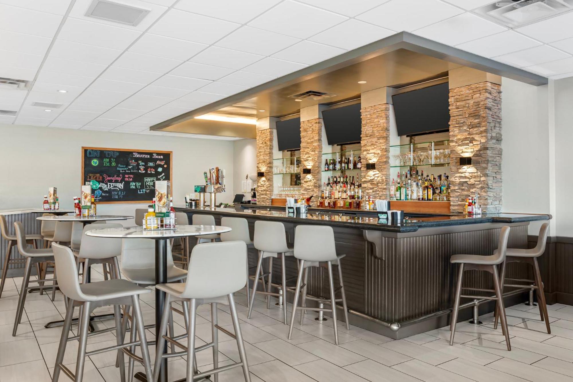 Holiday Inn Louisville Airport South By Ihg Extérieur photo